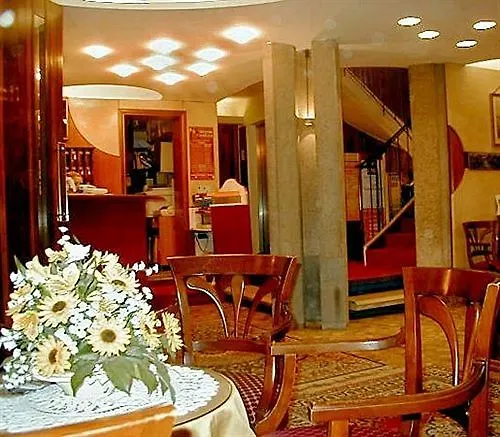 Ambassador Tre Rose Hotel Veneza