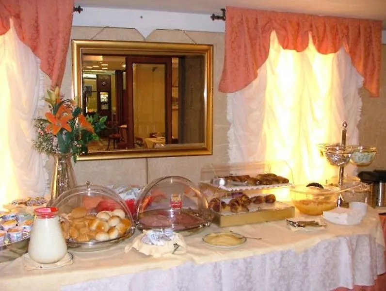 Ambassador Tre Rose Hotel Veneza Itália