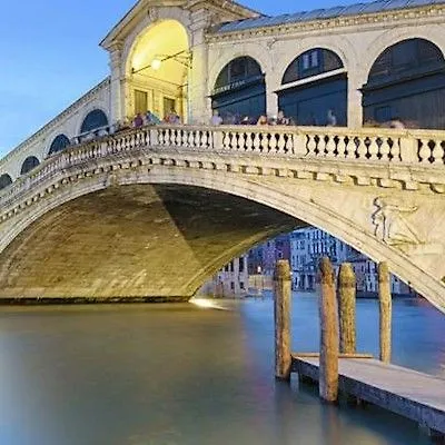 Ambassador Tre Rose Hotel Veneza 3*,